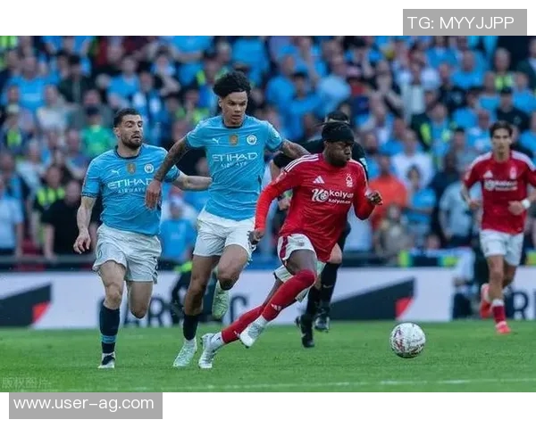 英超夺冠形势分析：枪手领先曼城狼队降级几率高达999